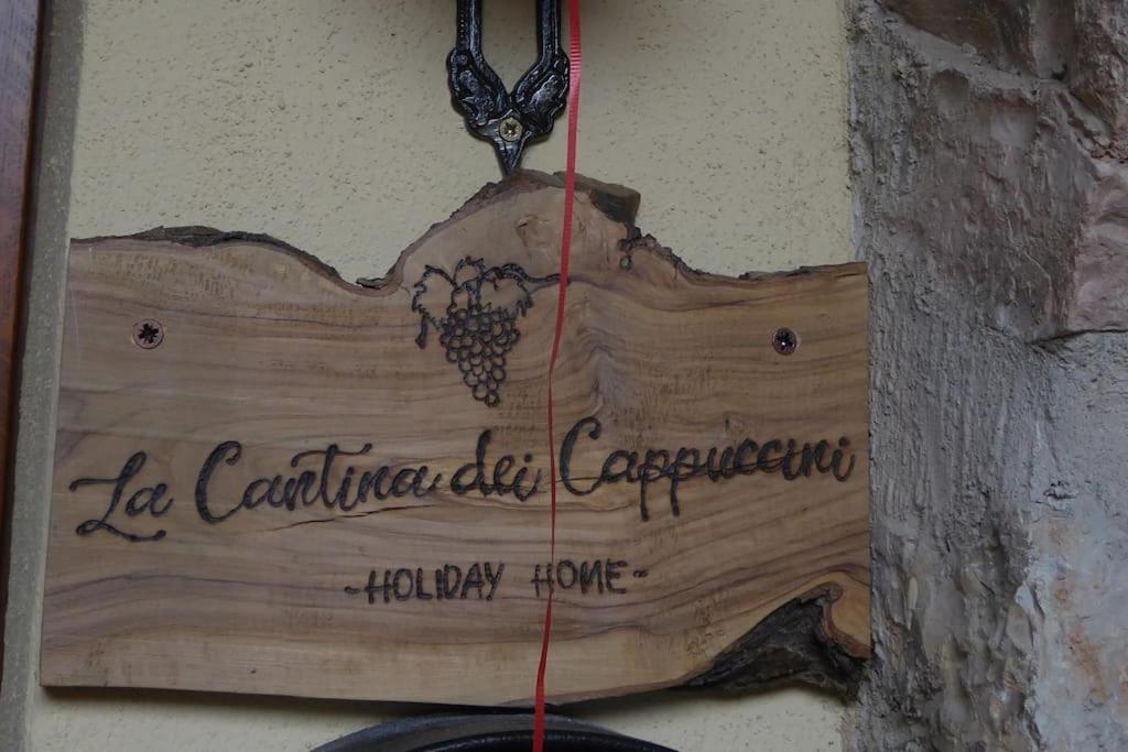 La Cantina Dei Cappuccini สเปลโล ภายนอก รูปภาพ