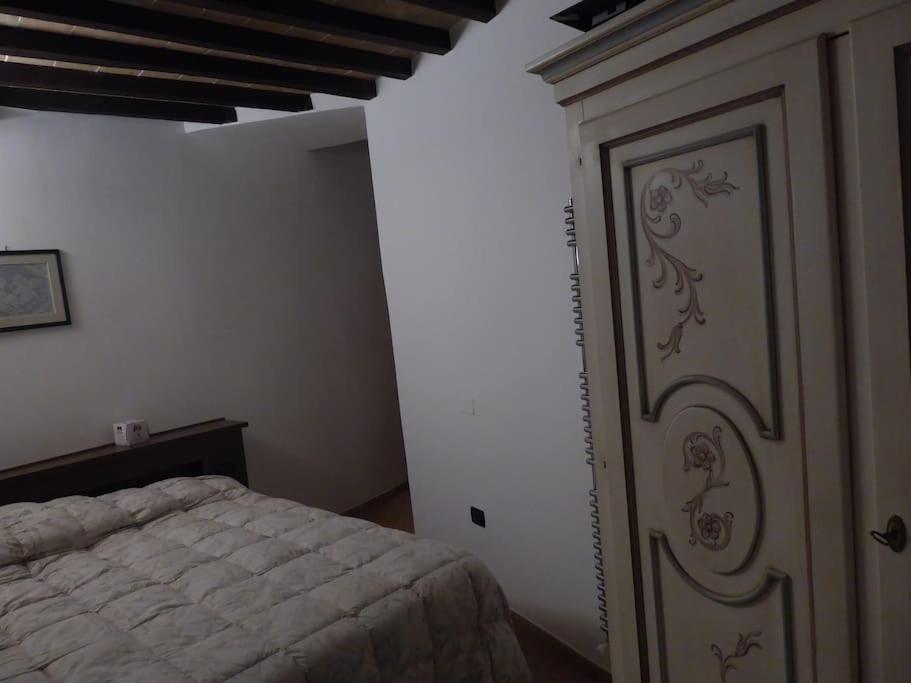 La Cantina Dei Cappuccini สเปลโล ภายนอก รูปภาพ